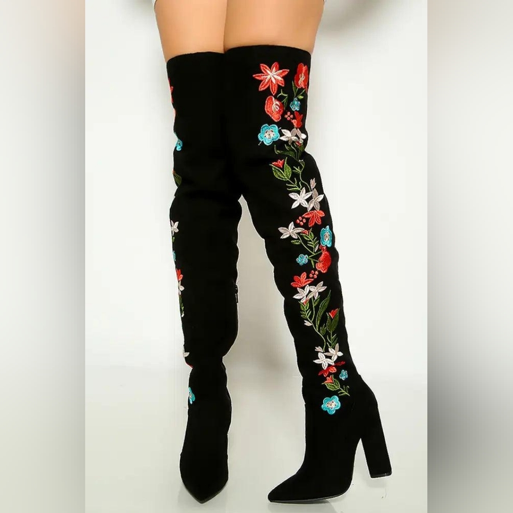 BLACK FLOWER EMBROIDERED CHUNKY HEEL THIGH HIGH BOOTS
